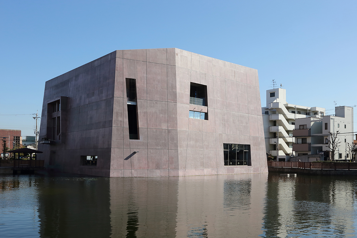 Matsubara Civic Library